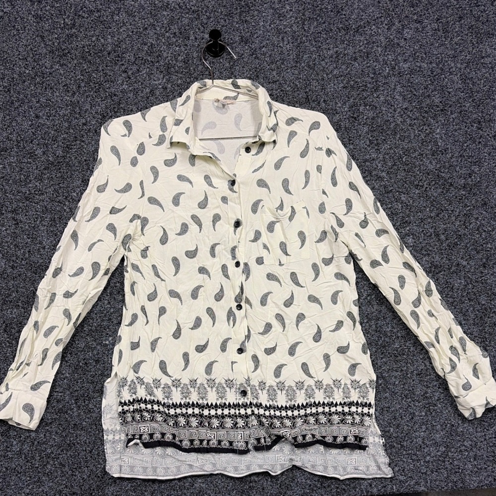 Ecote Shirt Womens Small Cream Paisley Button Down Border Hem Boho Blouse